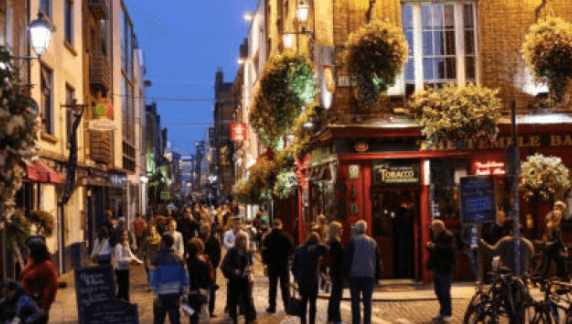 Many Temple Bar pubs won’t be opening until July or August