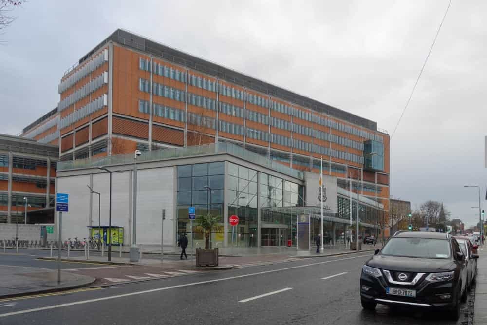 This photo of hospital food served to a patient in the Mater is sparking uproar online