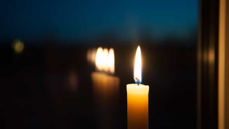 Dubliners asked to light candles on Halloween night in memory of those lost to Covid