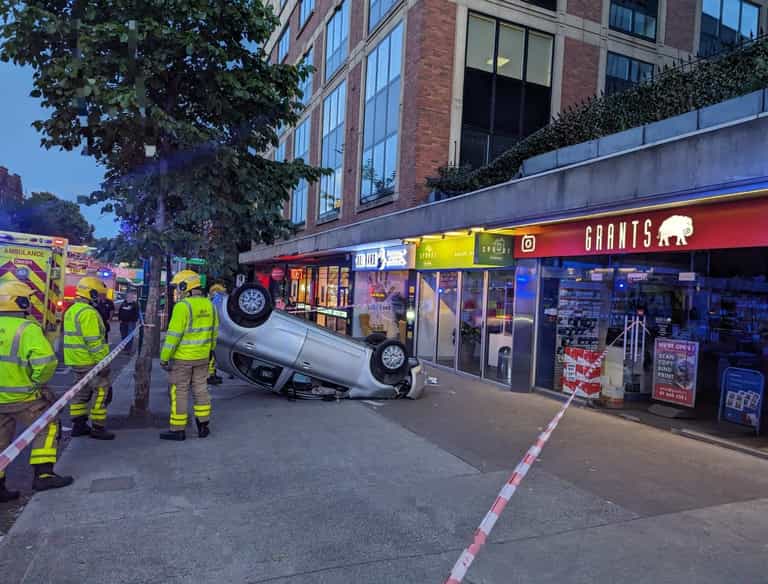 Gardaí investigating as car crashes from rooftop carpark onto Baggot Street Gardaí investigating as car crashes from rooftop carpark onto Baggot Street