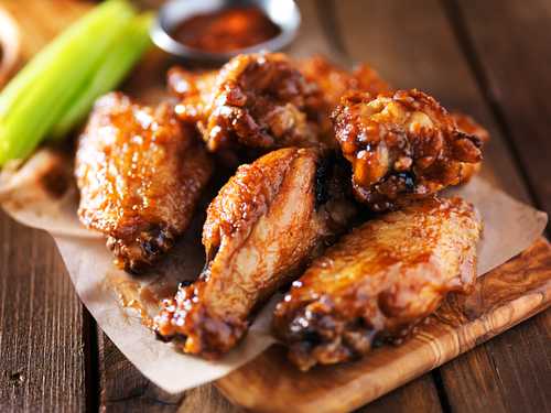 Elephant & Castle Is Giving Away Free Wings Today
