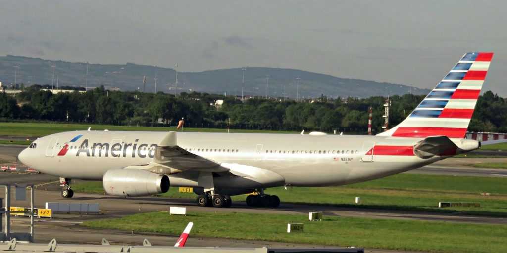 Flight forced to land at Dublin Airport after spilled chemical causes illness to crew