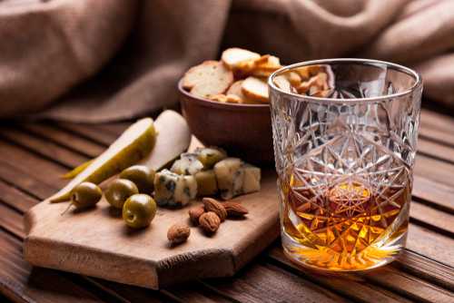 There’s a whiskey and cheese masterclass happening in Dublin next month and it sounds unreal