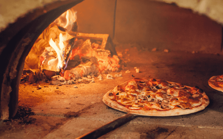 Super Bowl Sunday: This pizza and wings joint is doing an unreal BOGOF deal to celebrate