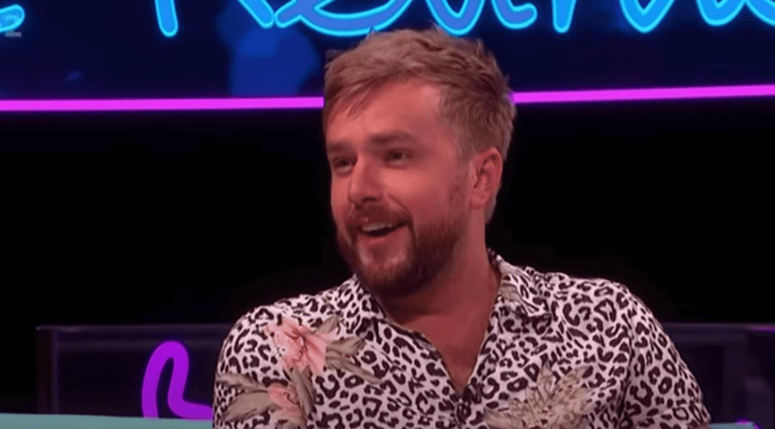 Iain Stirling hosting Love Island quiz tonight