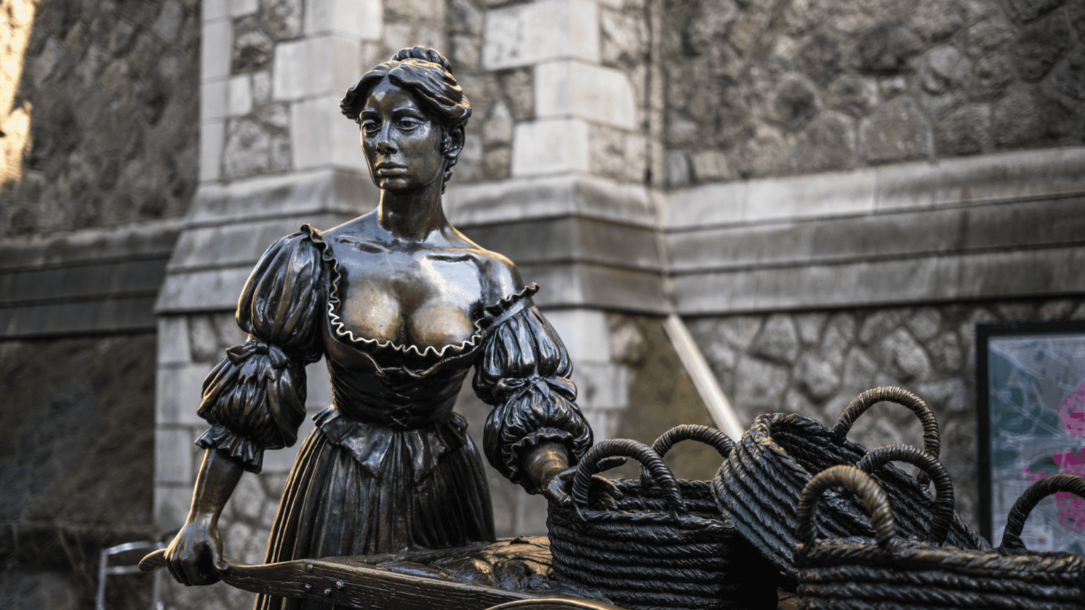 Artist who sculpted iconic Molly Malone statue has passed away