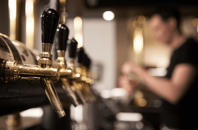 Dublin pub ‘very disappointed with the behaviour in the city’ last night