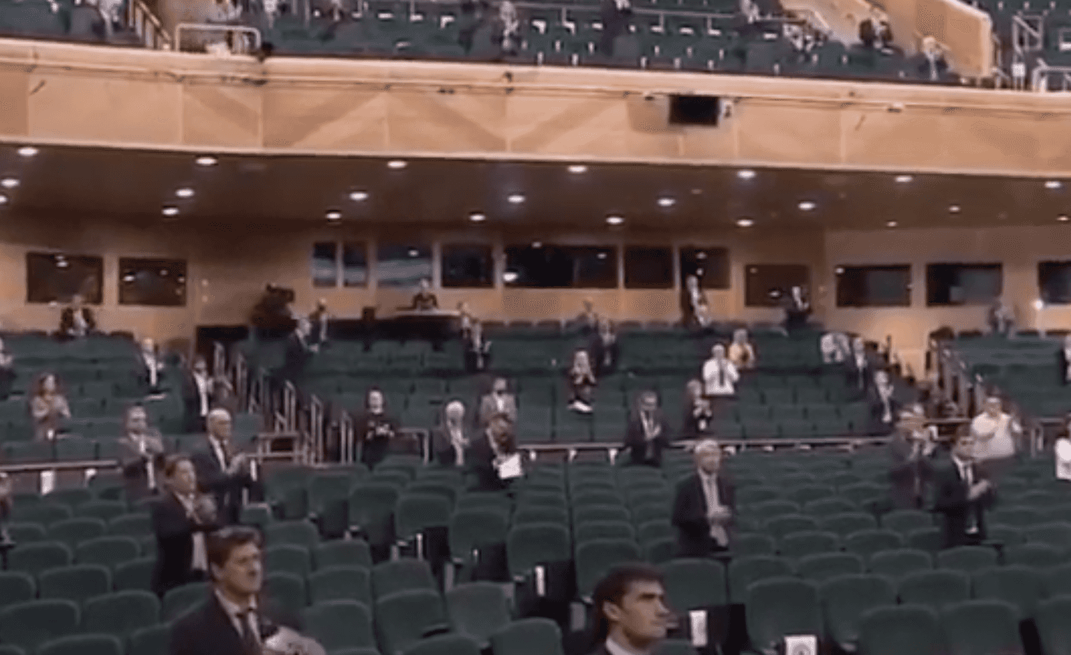 Members of the Dáil gave a standing ovation to Jack Charlton yesterday