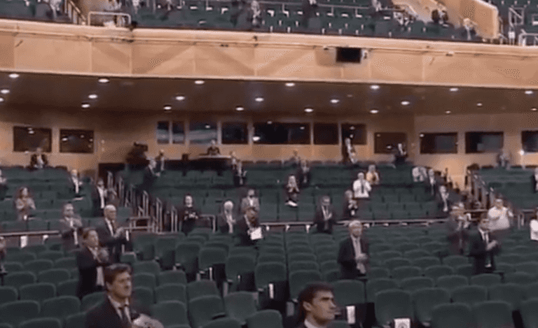 Members of the Dáil gave a standing ovation to Jack Charlton yesterday