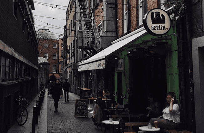 Message of apology appears on Berlin D2 window following viral party video