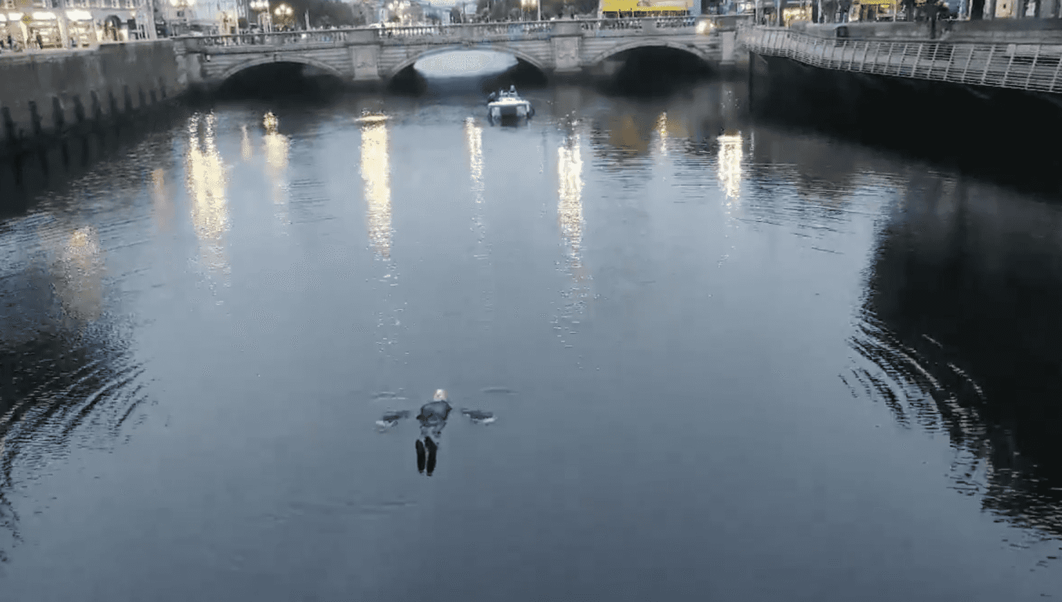 WATCH: A man was spotted paddling down the Liffey this morning and now we know why