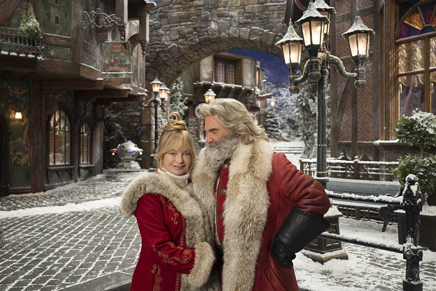 There are FOUR brand new Christmas movies coming to Netflix this November