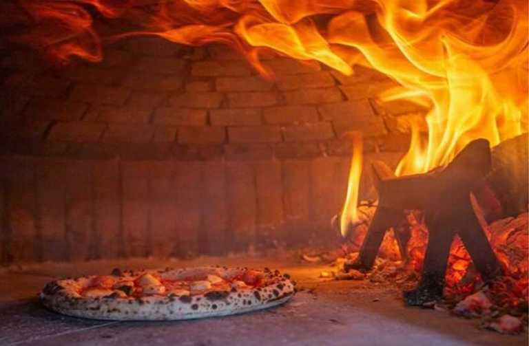This pizzeria is making its grand return to Dublin this week 