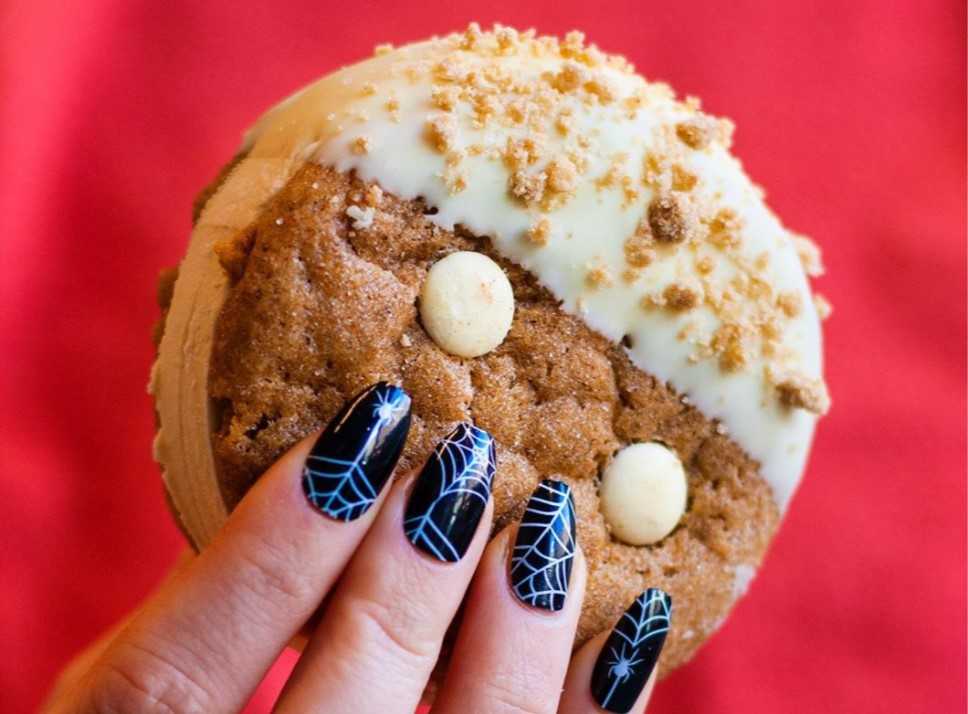 Forget pumpkin spice lattes – this Dublin restaurant is serving pumpkin spice ice-cream sambos