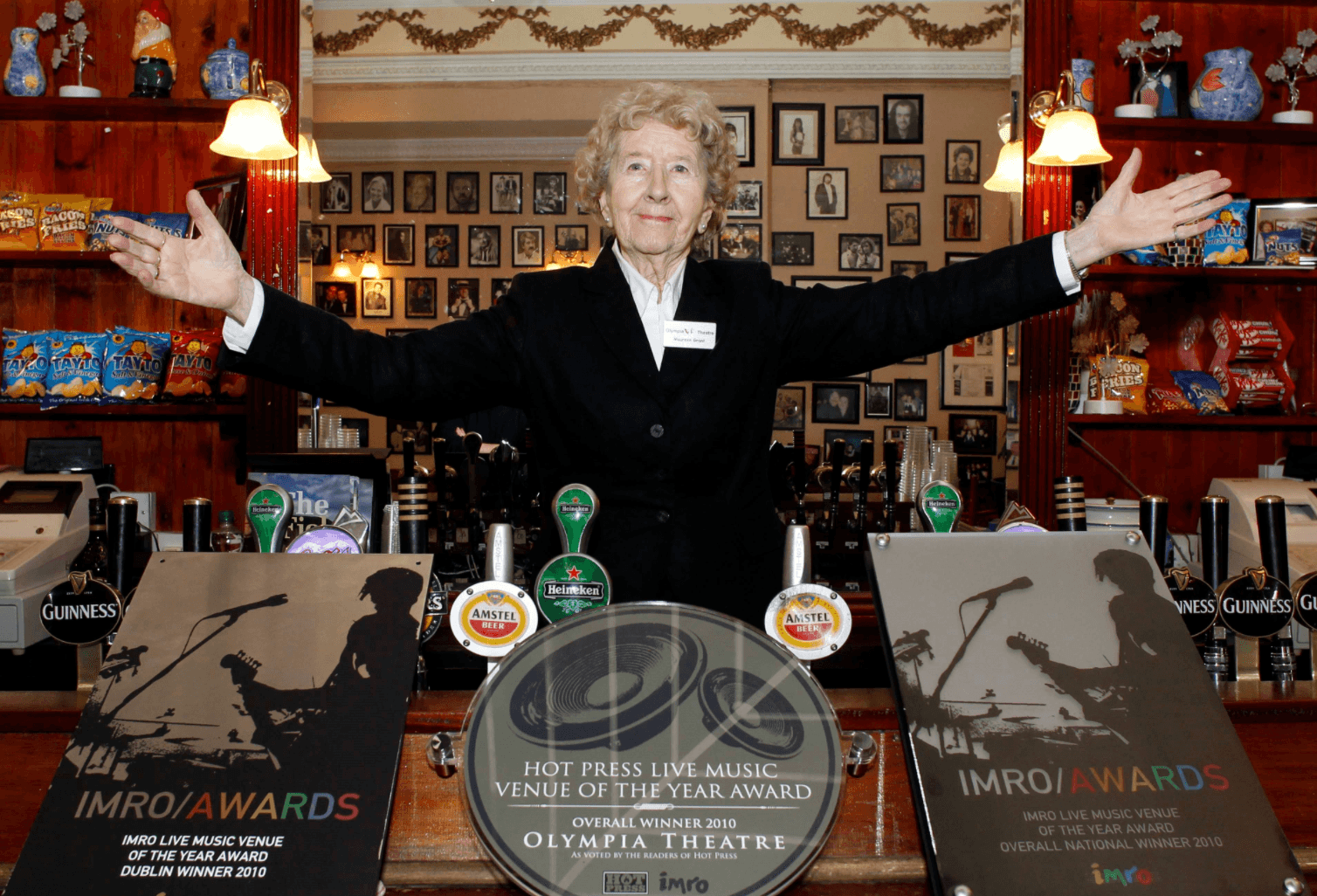 Tributes roll in for ‘First Lady of The Olympia’ Maureen Grant on her passing