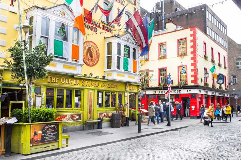 Justice Minister confirms plans to extend pub and nightclub opening hours