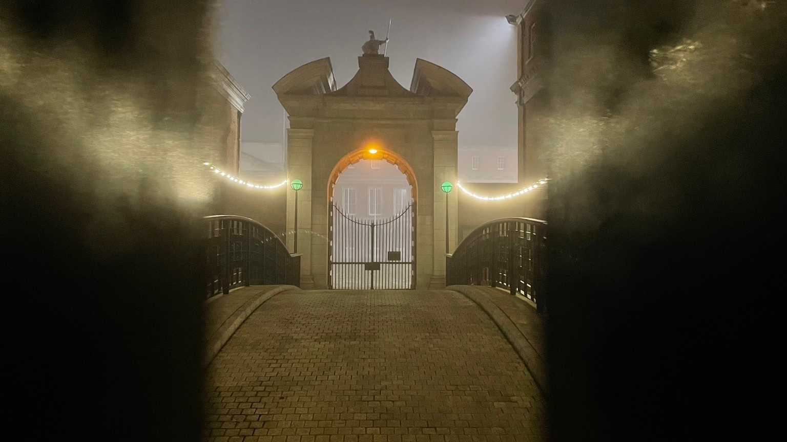 WATCH: Local man captures gorgeous footage of a foggy, deserted Dublin