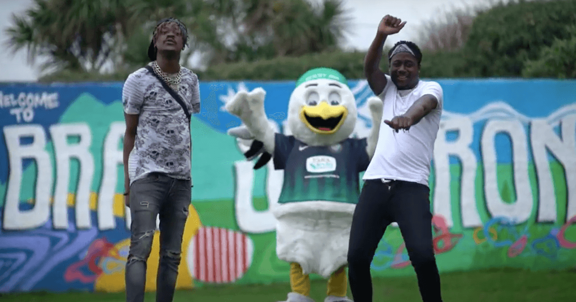 WATCH: Fly Like A Seagull with the seriously catchy Bray Wanderers Anthem