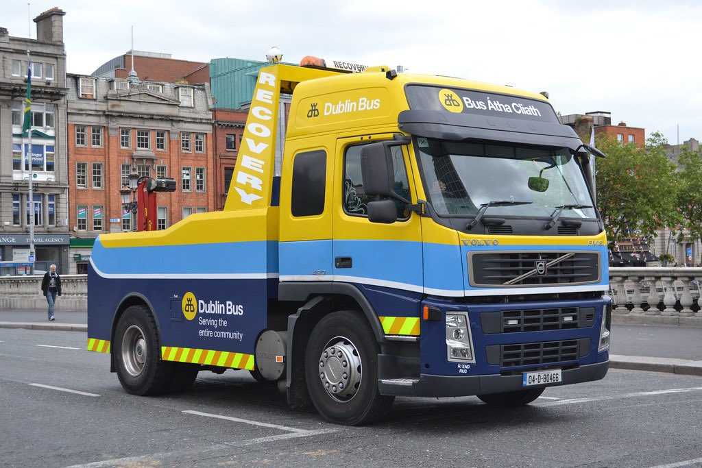Twitter has discovered the Dublin Bus recovery truck and thinks it’s insanely cute