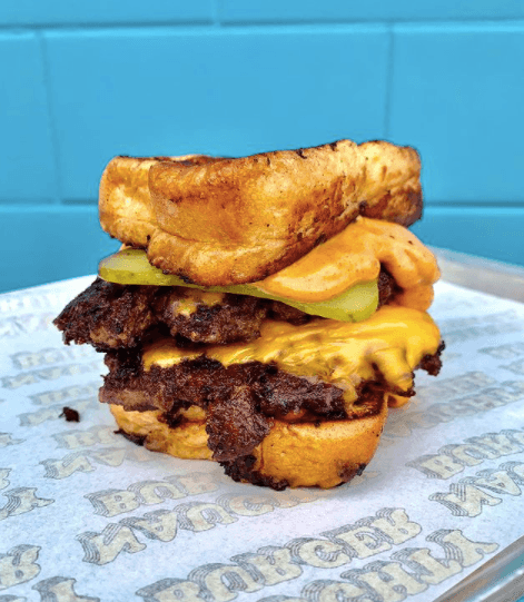 A Dublin bar has combined two of our fave dishes in one delish burger