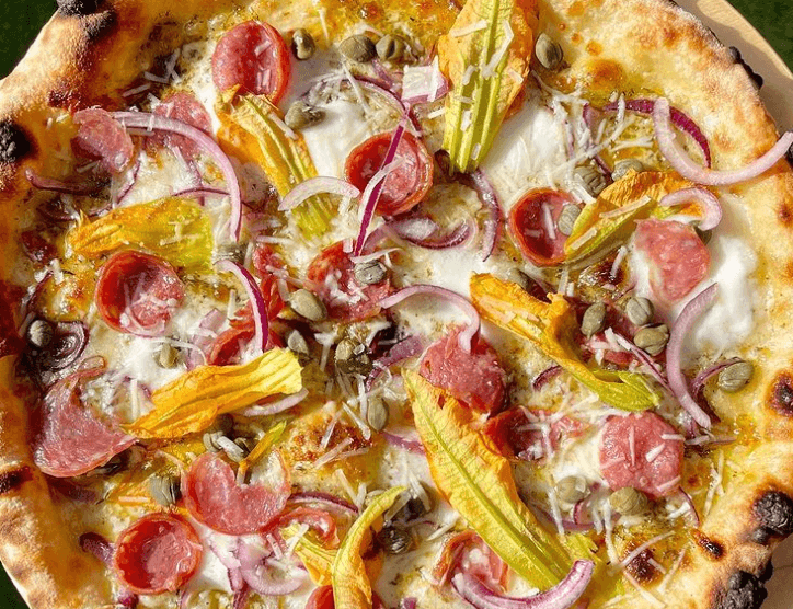 They’re back at it again – free pizza call for all Rogers and Roísins