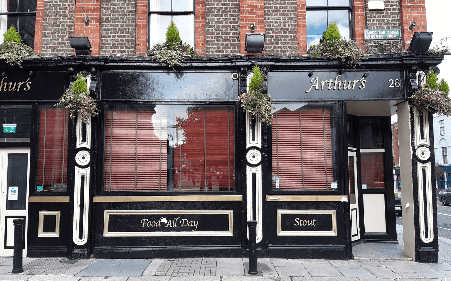 ‘To Arthur!’ – Popular Liberties pub to reopen after extensive renovations