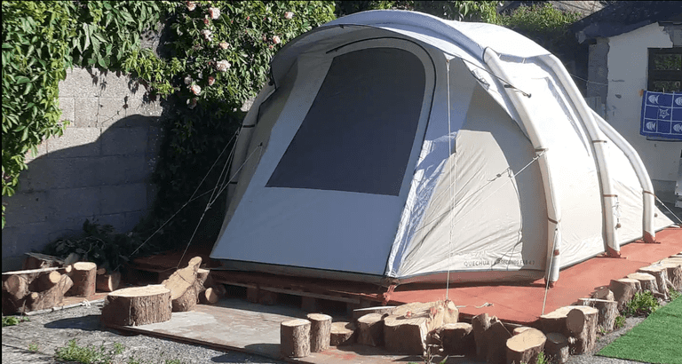 ‘Quiet and serene’ – there’s a tent in a Dublin back garden for rent on Airbnb