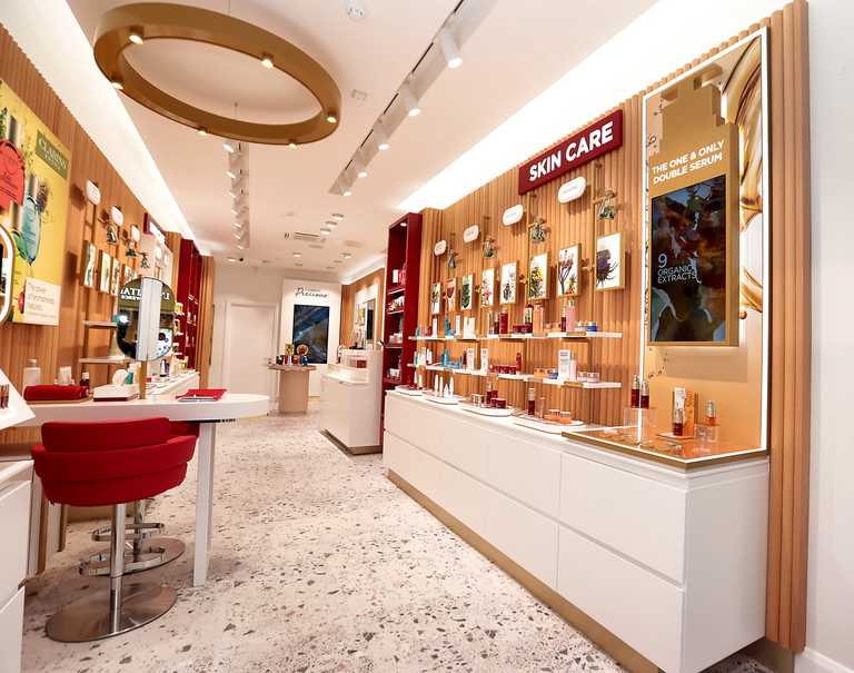 Clarins opens its first spa in Ireland (and the UK) on one of Dublin’s busiest streets
