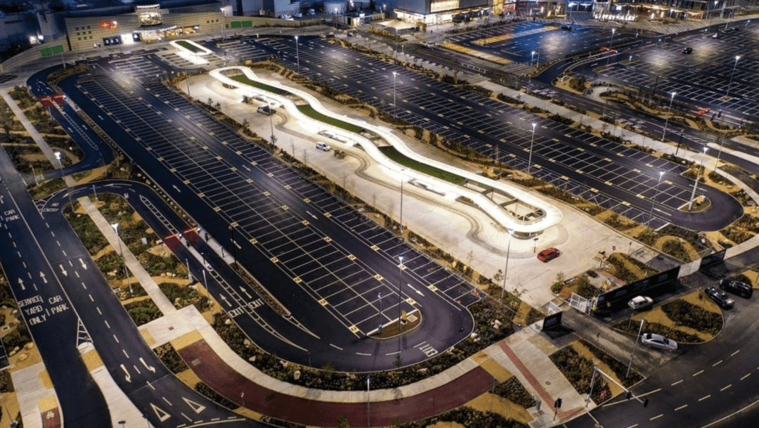 Liffey Valley welcomes new bus plaza to increase bus services amid parking fees