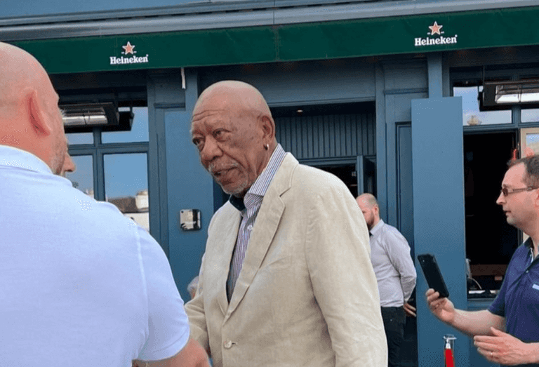 Morgan Freeman stops into popular Dublin 4 pub during Irish visit
