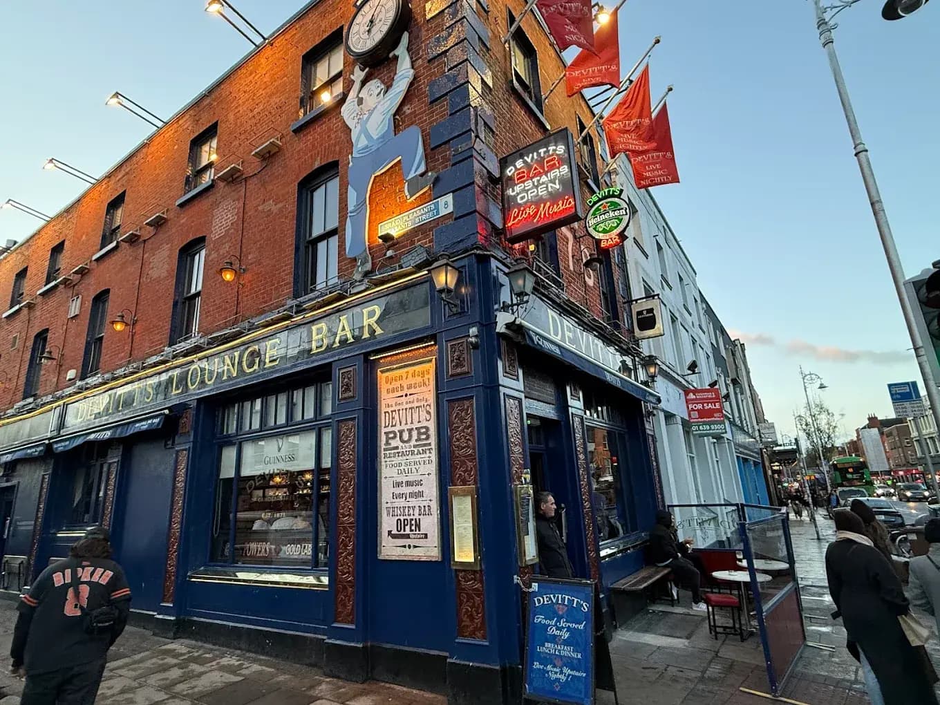 Uncover the history behind Devitt’s Pub with Bushmills