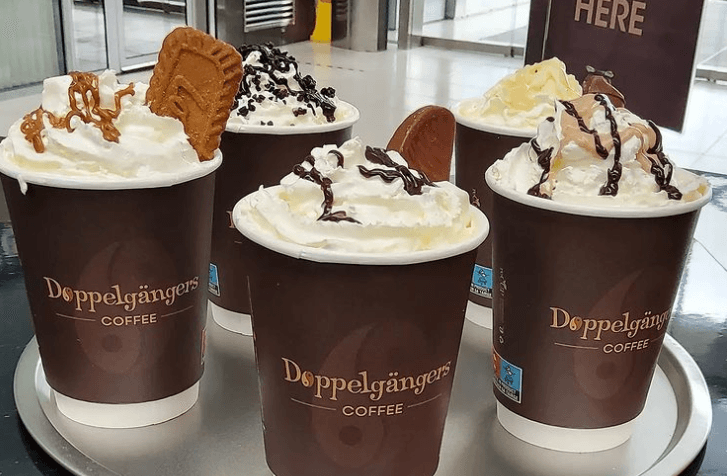 Doppelgangers Coffee aims to raise money for Women’s Aid at this Christmas tree event tonight