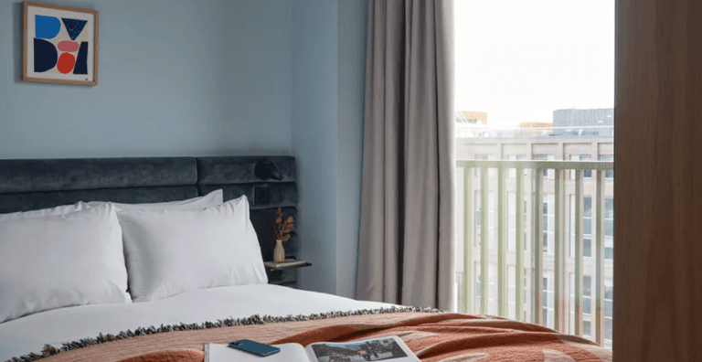 REVIEW: Spending the night with the Beckett Locke