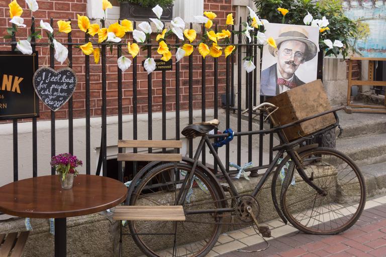 What is Bloomsday and how to celebrate it in Dublin?