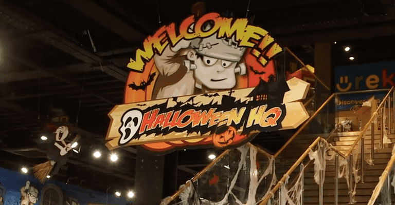 A Halloween Costume Shop Has Opened Up On Grafton Street A Halloween Costume Shop Has Opened Up On Grafton Street