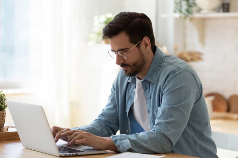 Survey reveals most people would prefer working from home after lockdown Survey reveals most people would prefer working from home after lockdown