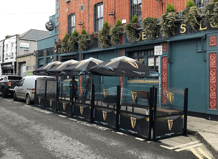PICS: Devitts have got a brand new outdoor dining area PICS: Devitts have got a brand new outdoor dining area