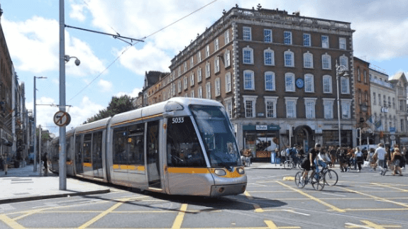 TD “distracted by Man United match” apologises for not wearing mask on Luas TD “distracted by Man United match” apologises for not wearing mask on Luas