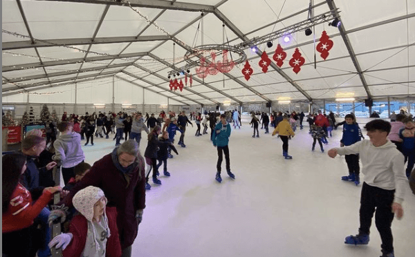 Ice skating Blanchardstown is back for the festive season! Ice skating Blanchardstown is back for the festive season!