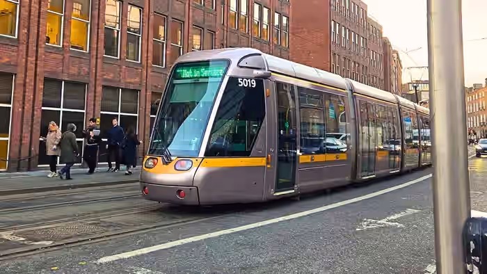 Luas power outage causes chaos for Dublin city commuters Luas power outage causes chaos for Dublin city commuters
