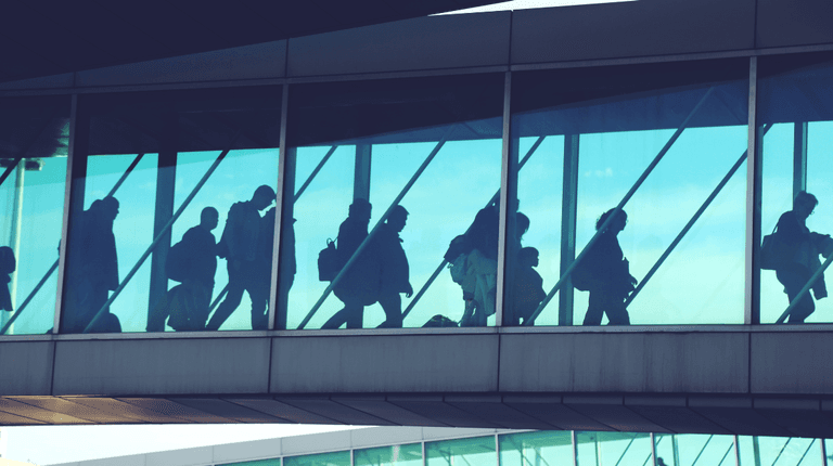 Dublin airport expects to see over 460,000 passengers across bank holiday weekend Dublin airport expects to see over 460,000 passengers across bank holiday weekend