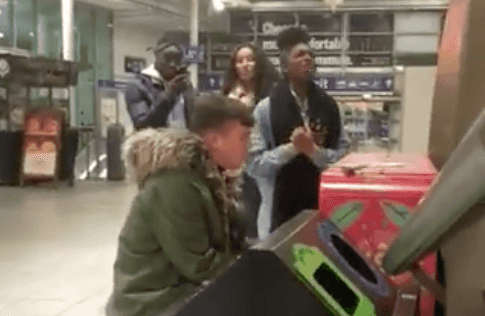 WATCH: Dublin teens stun Connolly passengers with gorgeous rendition of Christina Aguilera song WATCH: Dublin teens stun Connolly passengers with gorgeous rendition of Christina Aguilera song