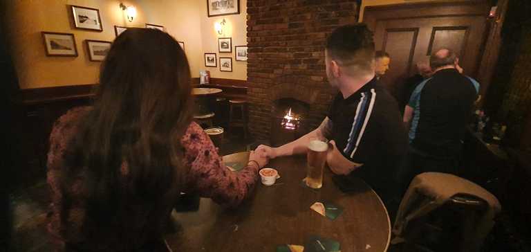Clontarf pub hilariously live-blogs first date on Valentine’s Day Clontarf pub hilariously live-blogs first date on Valentine’s Day