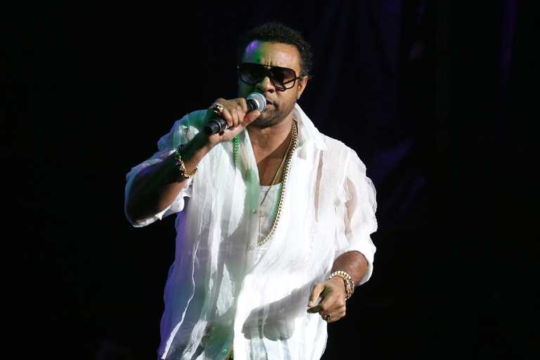 Shaggy shares image of ridiculous amount of plastic waste at the end of his 3 Arena show Shaggy shares image of ridiculous amount of plastic waste at the end of his 3 Arena show