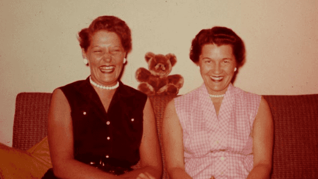 People are in tears over the newest Netflix Documentary ‘A Secret Love’ People are in tears over the newest Netflix Documentary ‘A Secret Love’