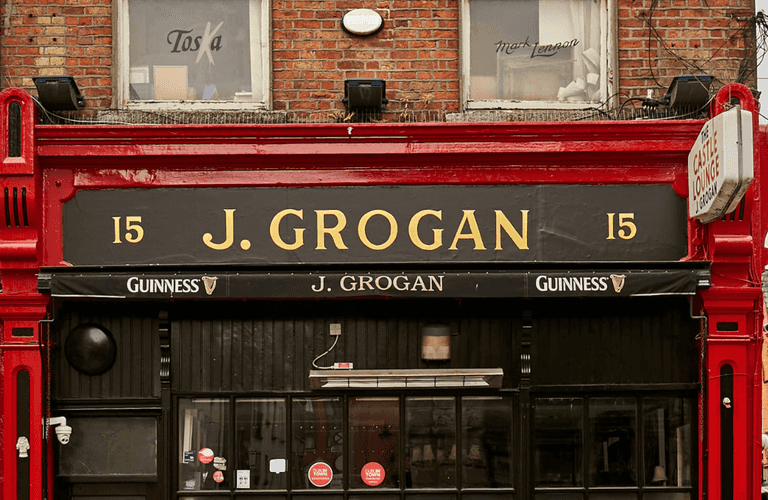 Local artists to ‘barricade’ Grogans entrance in solidarity with publicans Local artists to ‘barricade’ Grogans entrance in solidarity with publicans