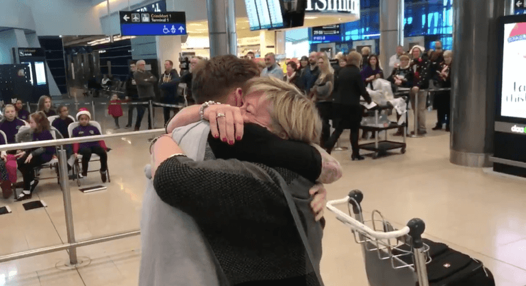 WATCH: Dublin Airport shares emotional history of people arriving for Christmas WATCH: Dublin Airport shares emotional history of people arriving for Christmas