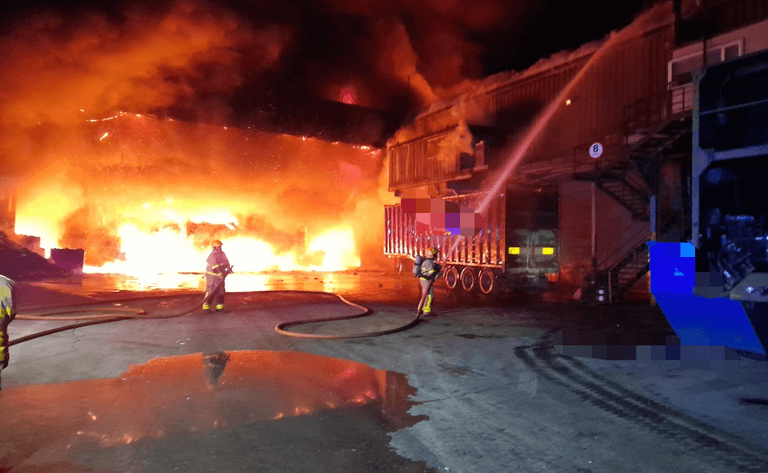 Dublin Fire Brigade called out to large fire in Ballyfermot overnight Dublin Fire Brigade called out to large fire in Ballyfermot overnight