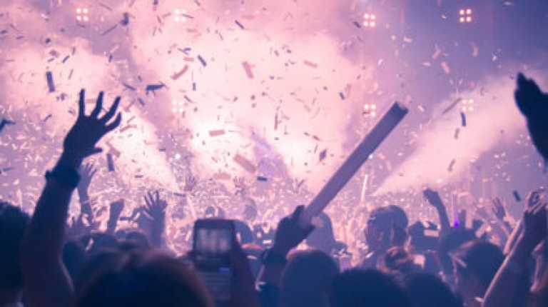 10 things we miss about going to nightclubs 10 things we miss about going to nightclubs