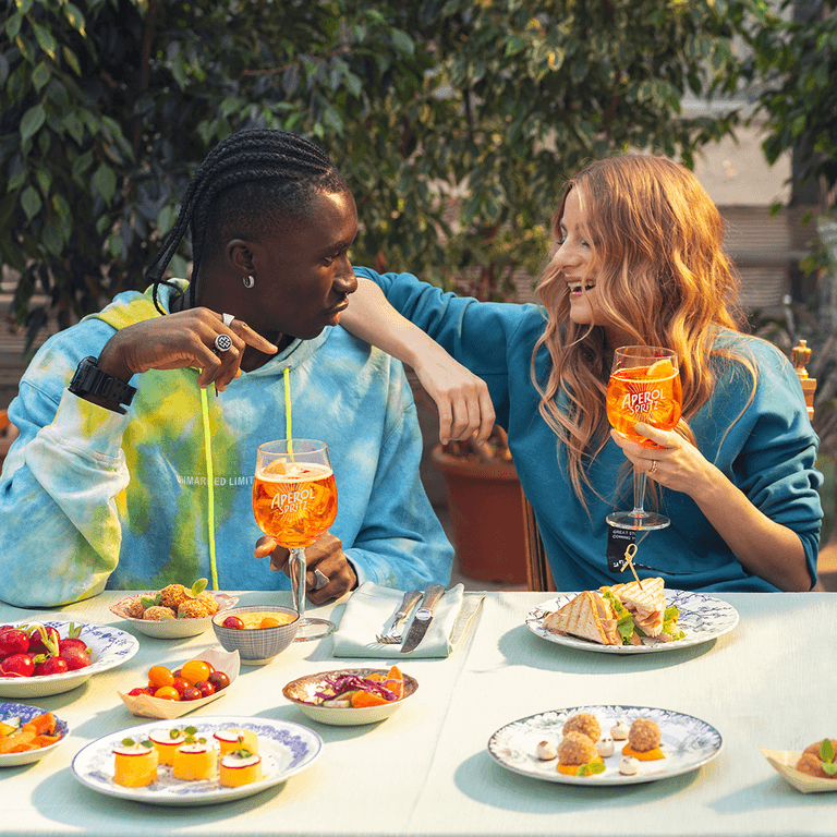 How to create the perfect Aperol Spritz at home, in 3 quick and easy steps How to create the perfect Aperol Spritz at home, in 3 quick and easy steps